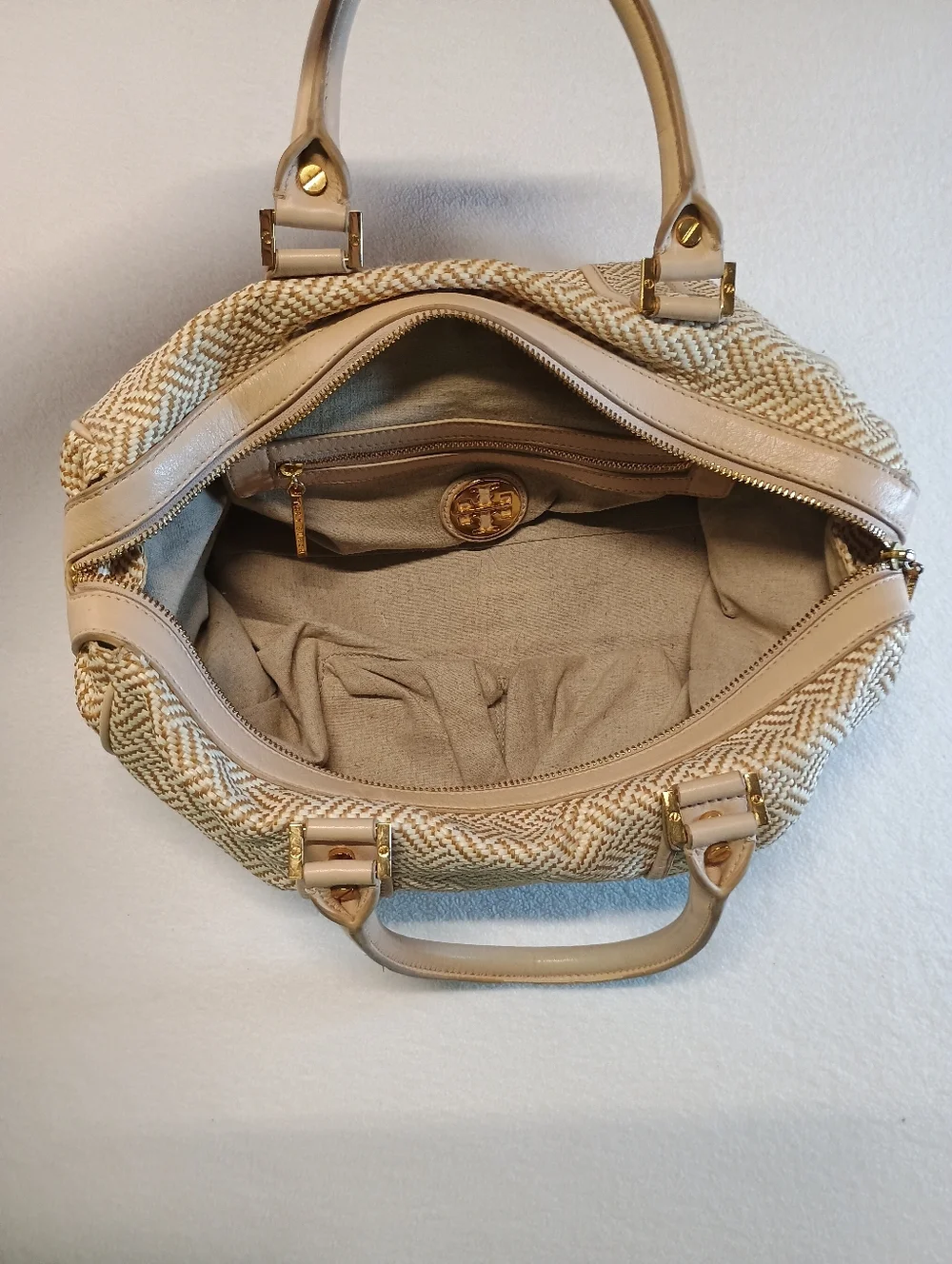 Tory Burch Vintage Woven Beige Weekend Duffel Bag - Unbranded - Picture 5 of 13